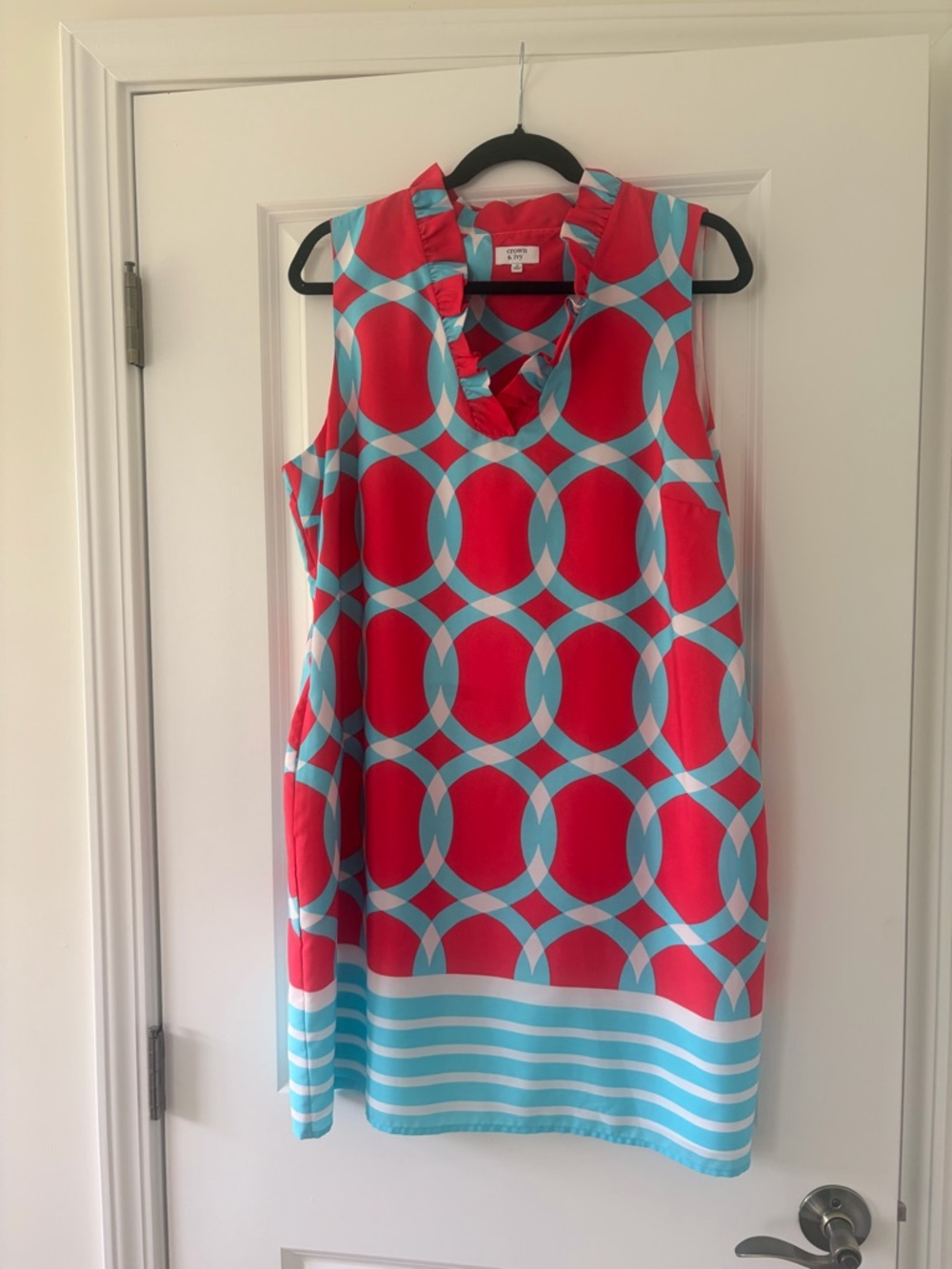 crown & ivy Red and Aqua Geometric Ruffle V-neck Shift Dress